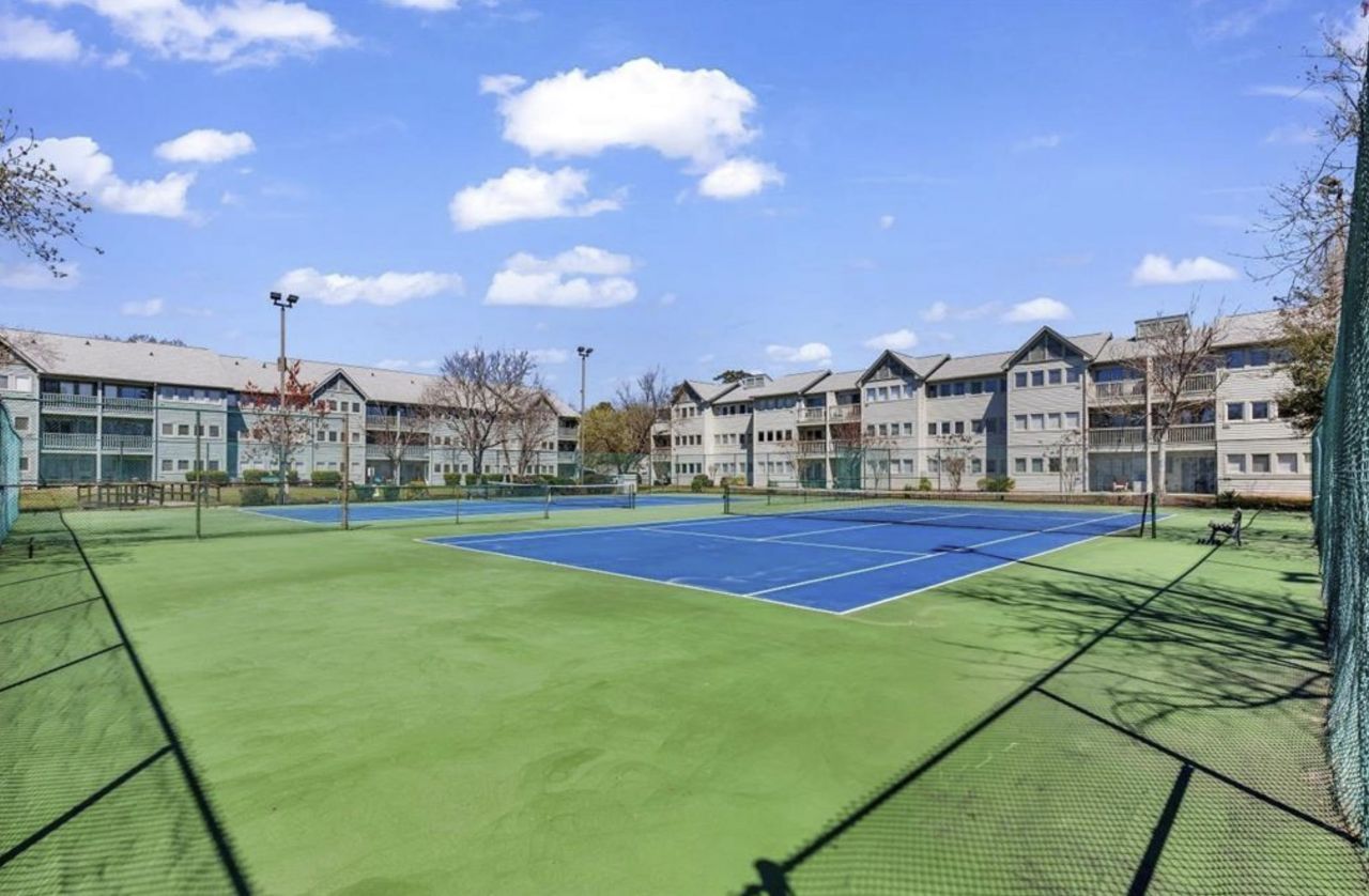 5905 S Kings Hwy. Photo 37