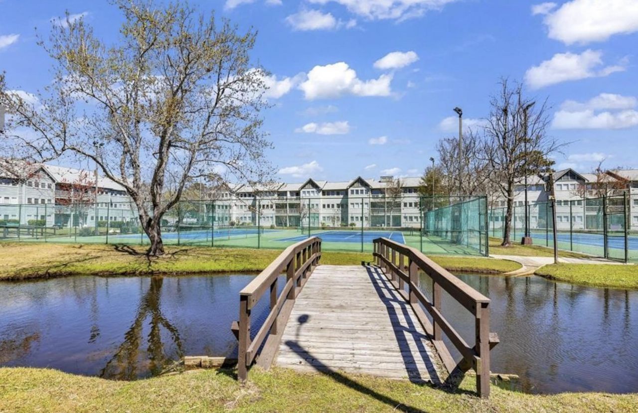 5905 S Kings Hwy. Photo 38