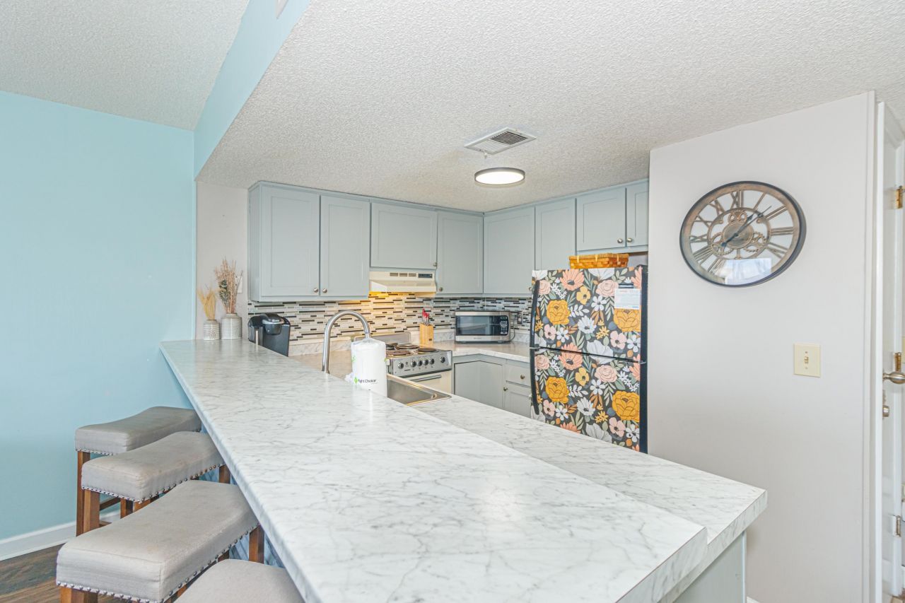 5905 S Kings Hwy. Photo 7