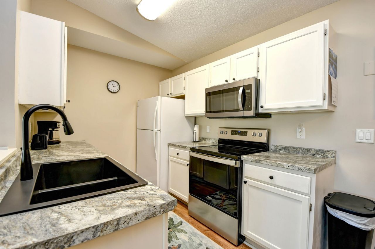 2263 Andover Dr. Photo 16