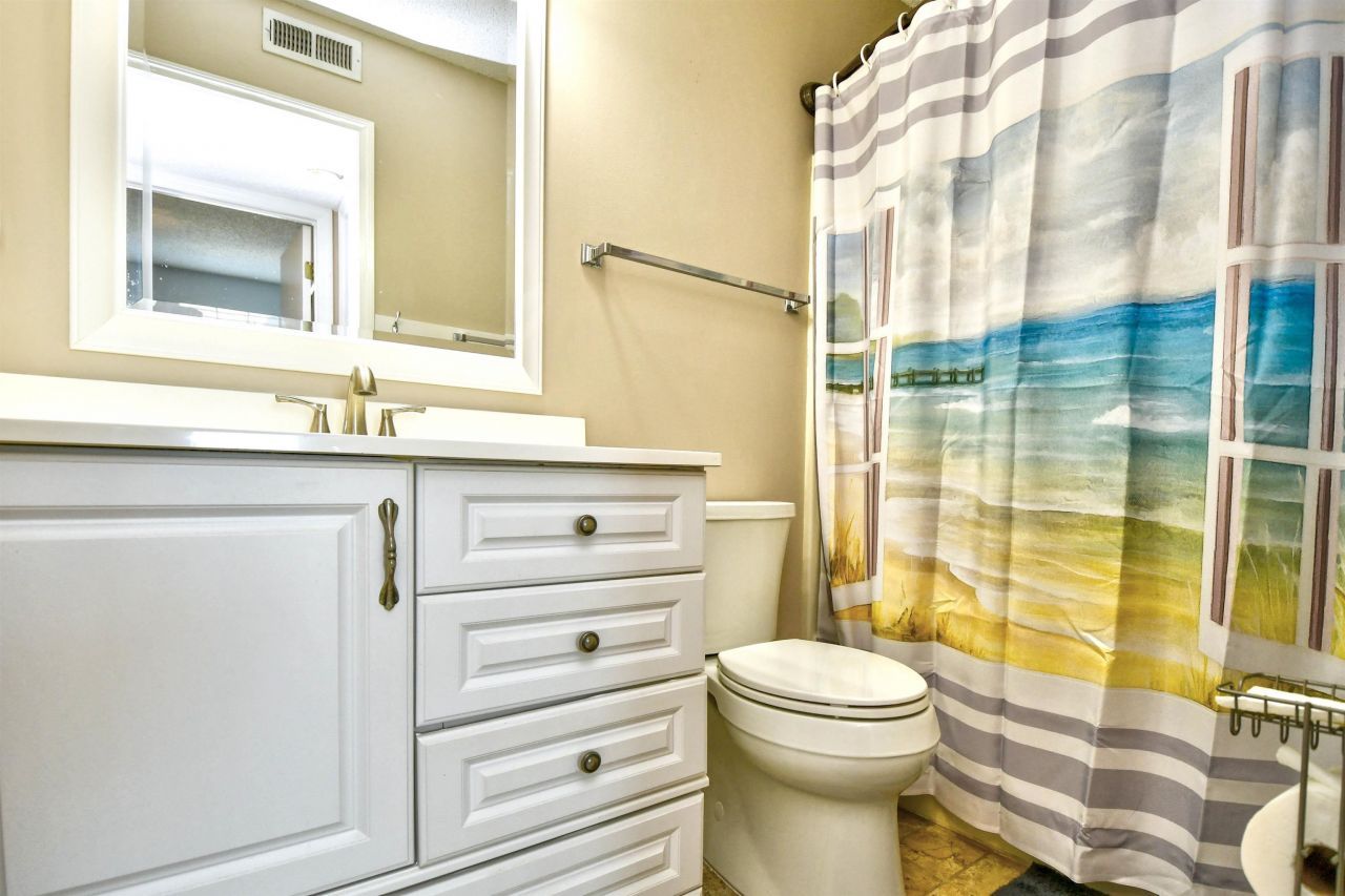 2263 Andover Dr. Photo 27