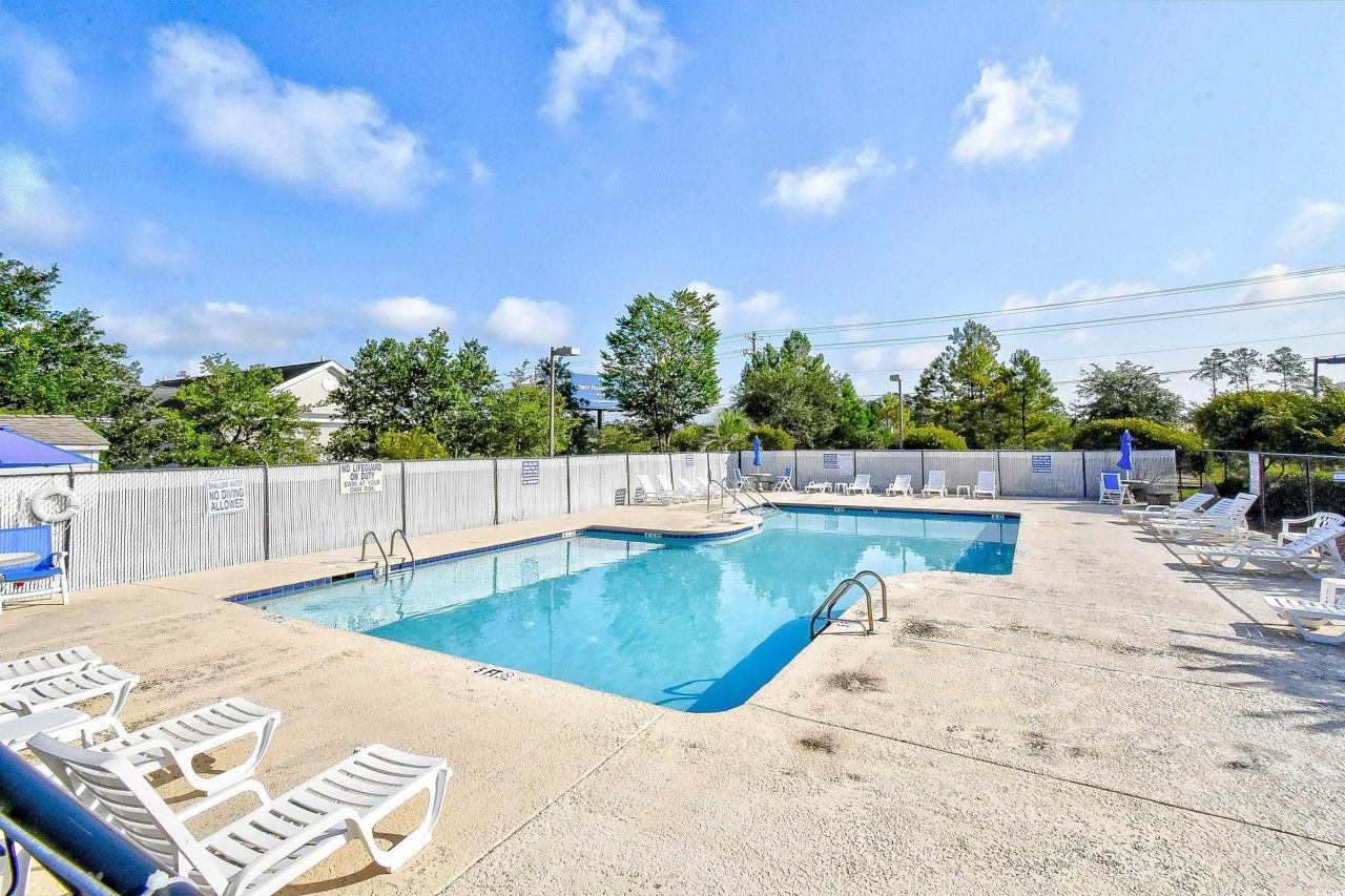 2263 Andover Dr. Photo 31