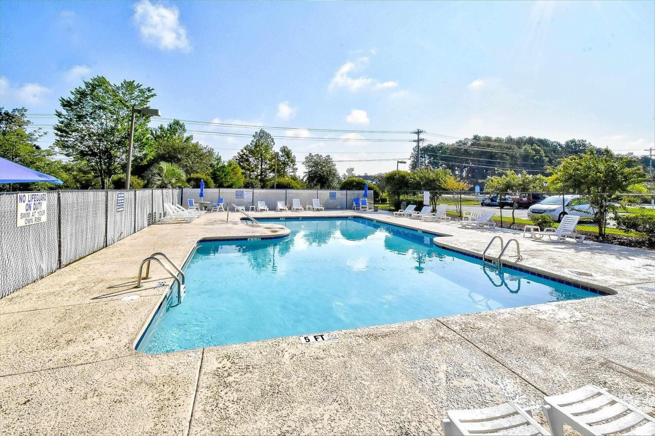 2263 Andover Dr. Photo 32