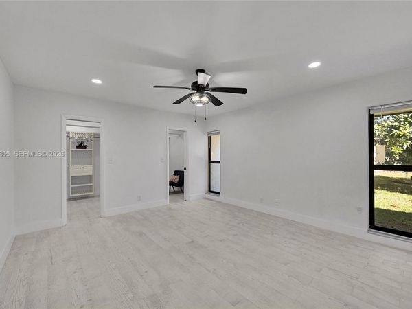 4603 King Palm Dr, Tamarac, FL 33319