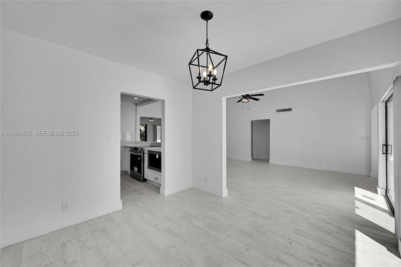 4603 King Palm Dr, Tamarac, FL 33319 Photo