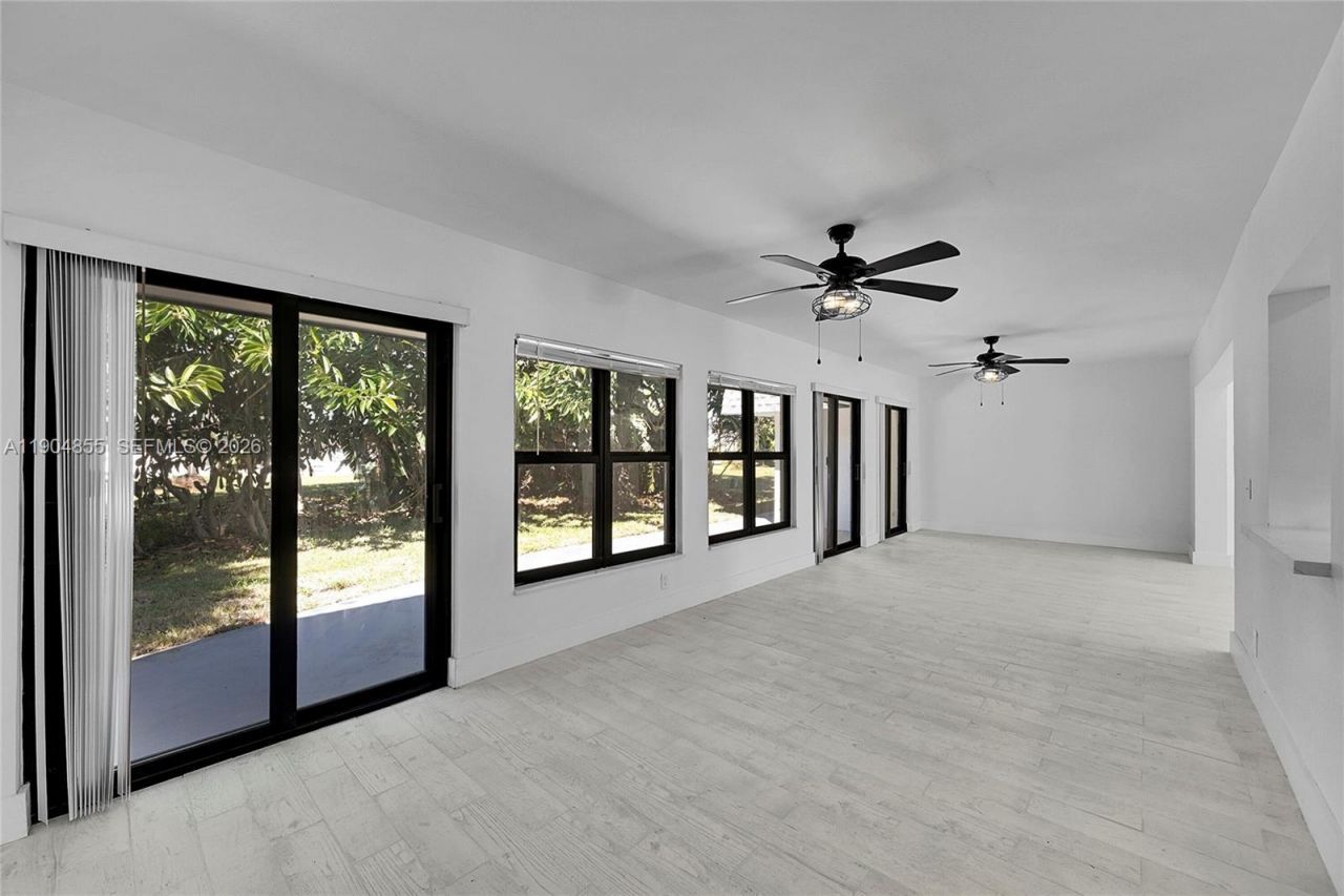 4603 King Palm Dr, Tamarac, FL 33319 Photo