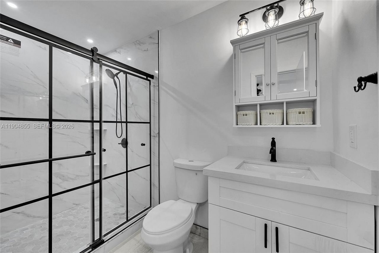 4603 King Palm Dr, Tamarac, FL 33319 Photo