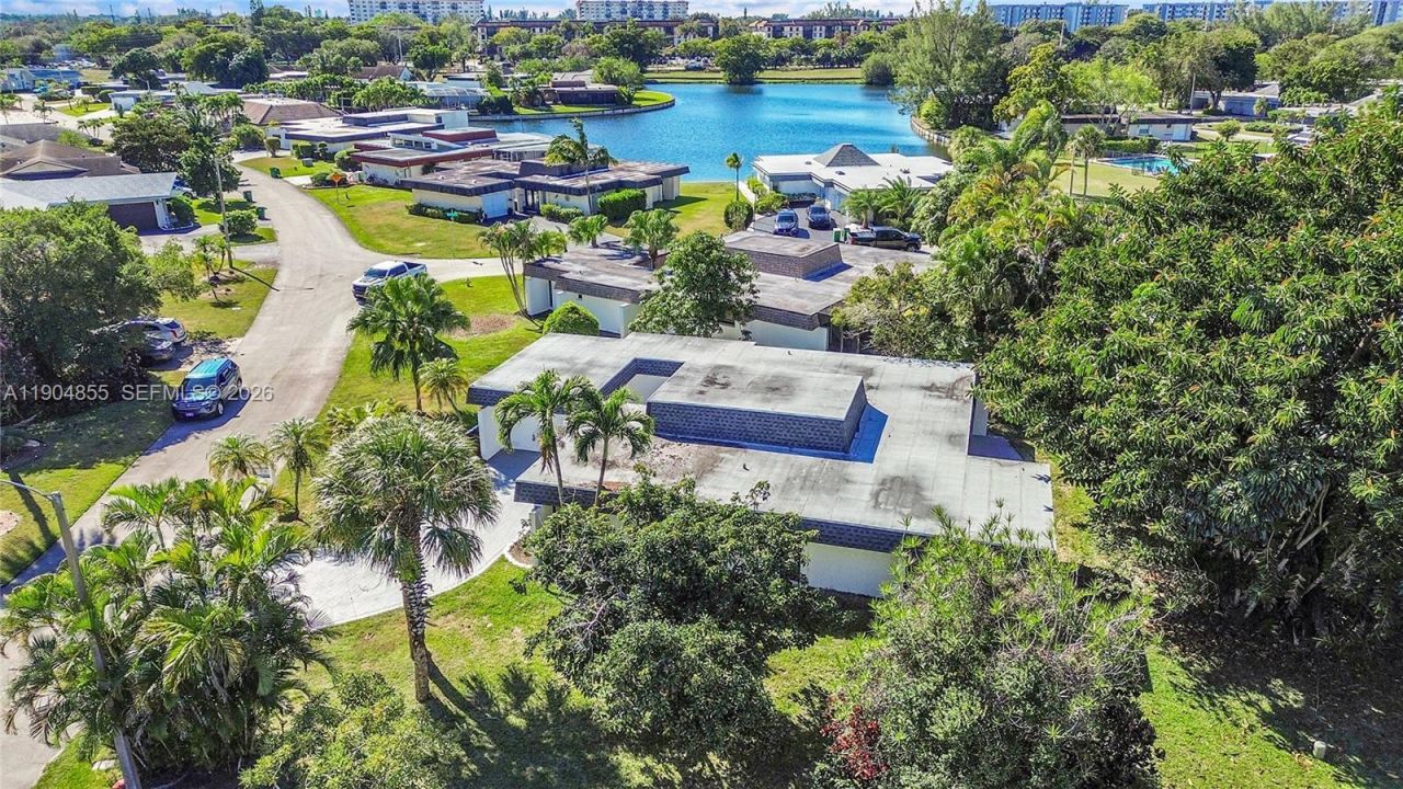 4603 King Palm Dr, Tamarac, FL 33319 Photo
