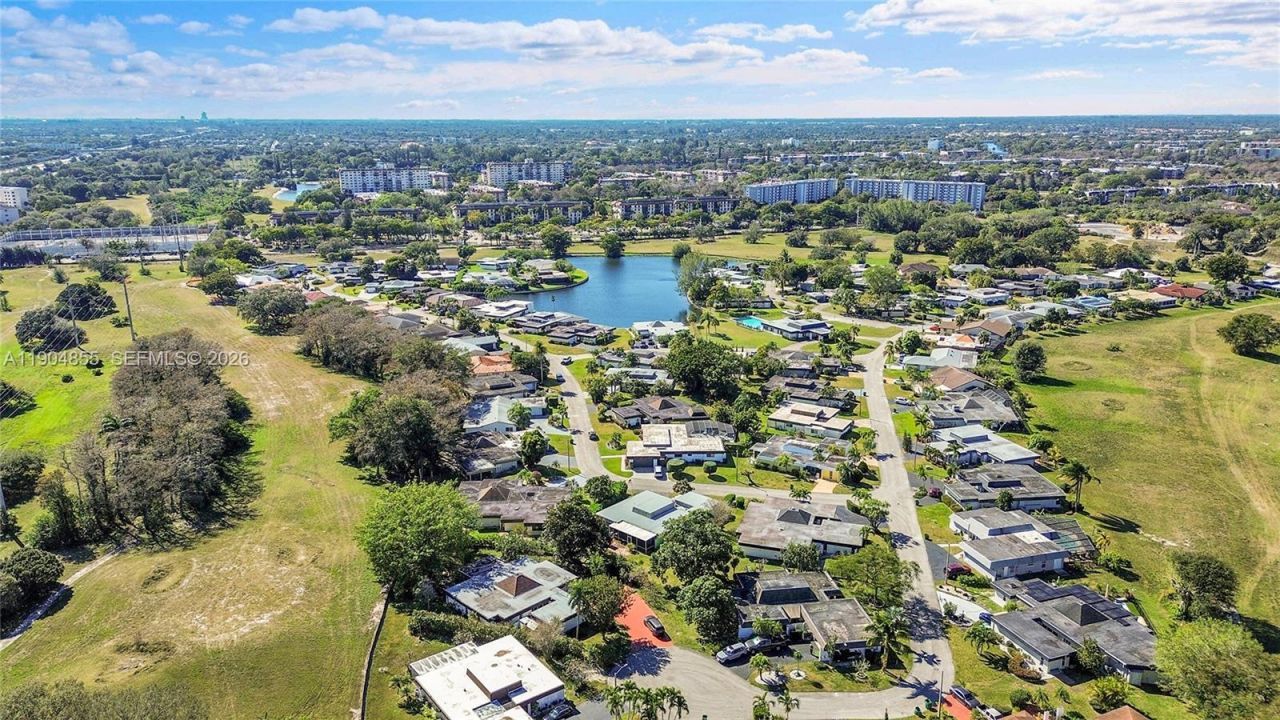 4603 King Palm Dr, Tamarac, FL 33319 Photo