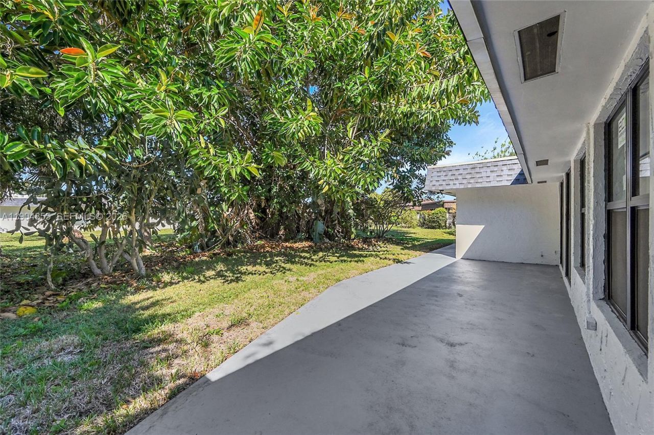 4603 King Palm Dr, Tamarac, FL 33319 Photo
