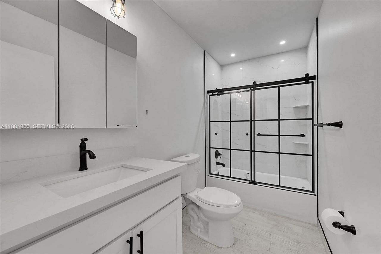 4603 King Palm Dr, Tamarac, FL 33319 Photo