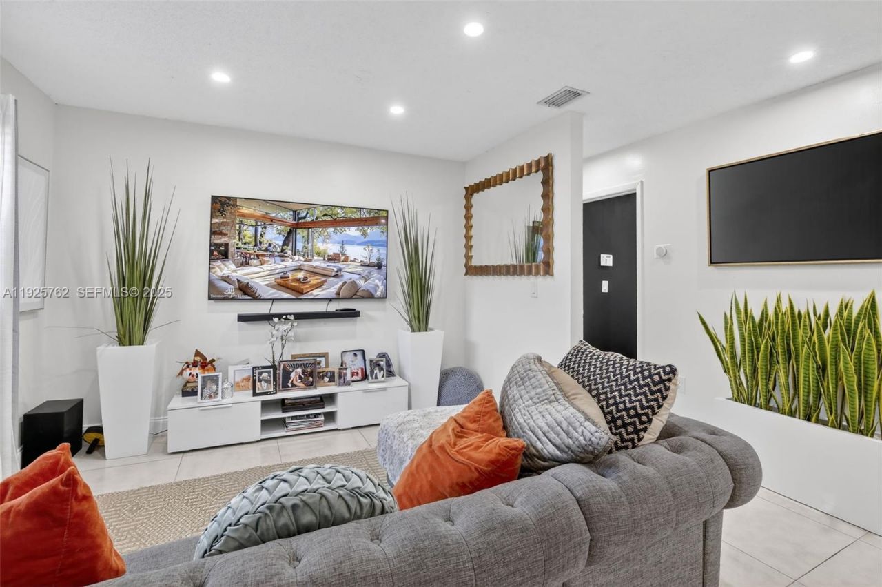 2256 Simms St, Hollywood, FL 33020 Photo