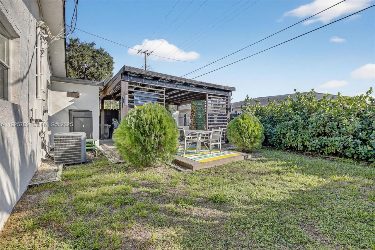 2256 Simms St, Hollywood, FL 33020 Photo