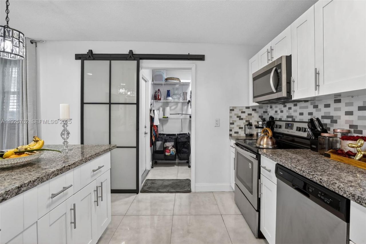 2256 Simms St, Hollywood, FL 33020 Photo