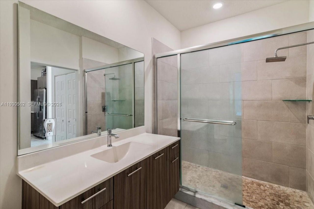 4636 NW 84th Ave, Unit 13, Doral, FL 33166 Photo