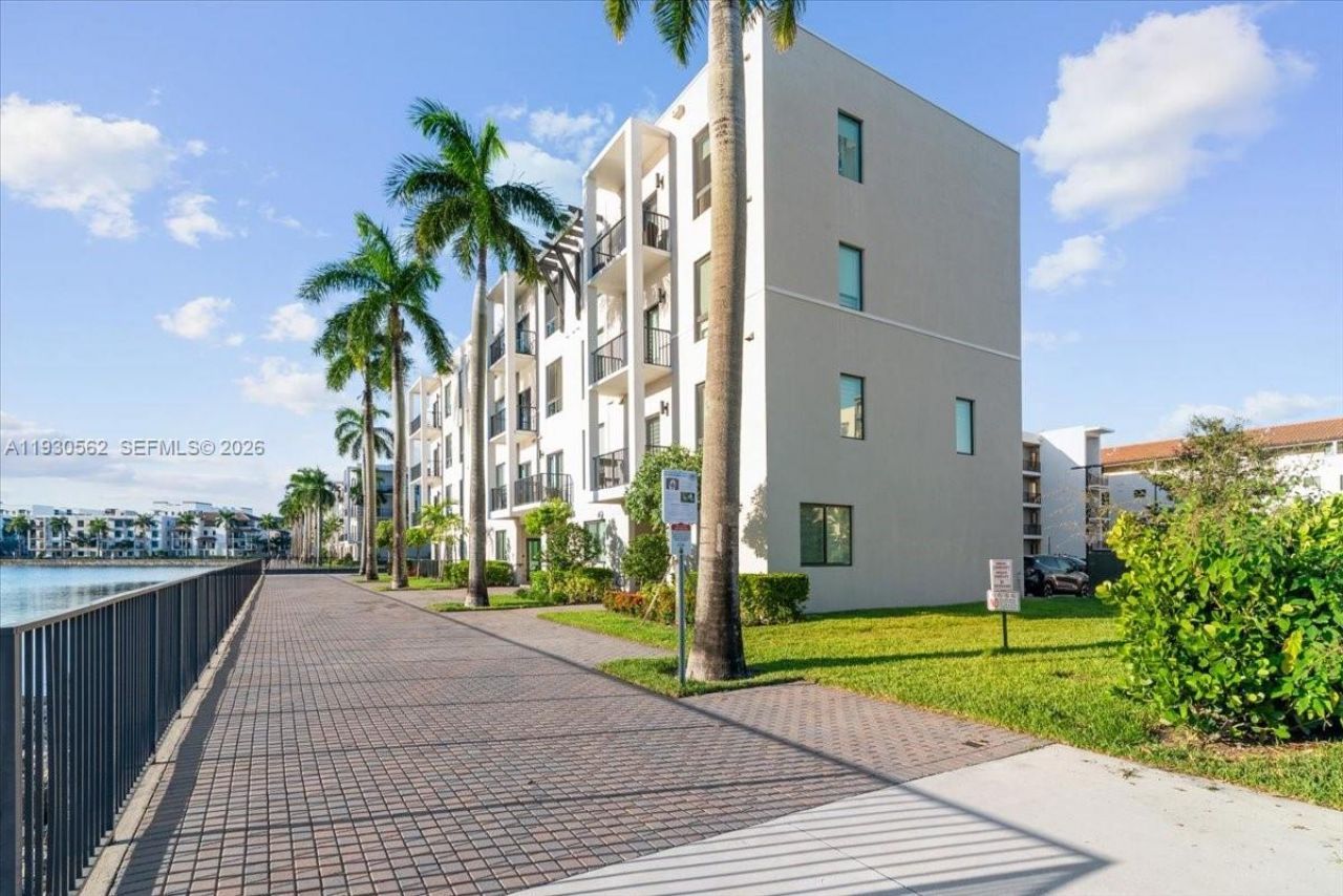 4636 NW 84th Ave, Unit 13, Doral, FL 33166 Photo