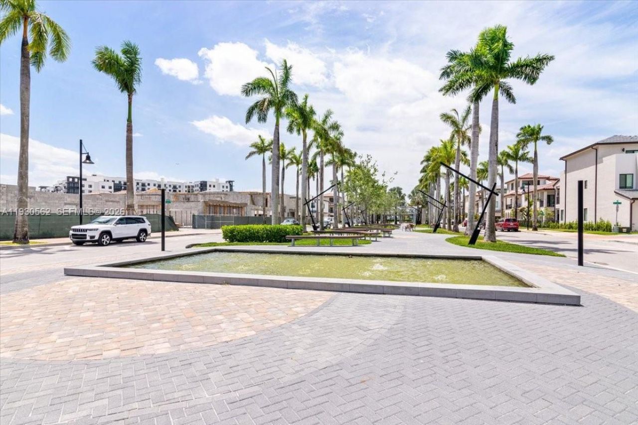 4636 NW 84th Ave, Unit 13, Doral, FL 33166 Photo