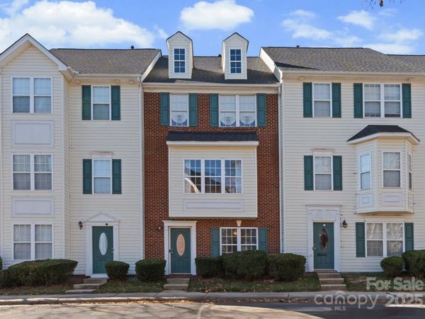 9930 Treeside Lane, Matthews, NC 28105
