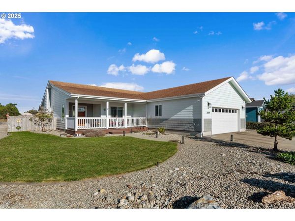 2669 CEDAR LOOP DR, Bandon, OR 97411