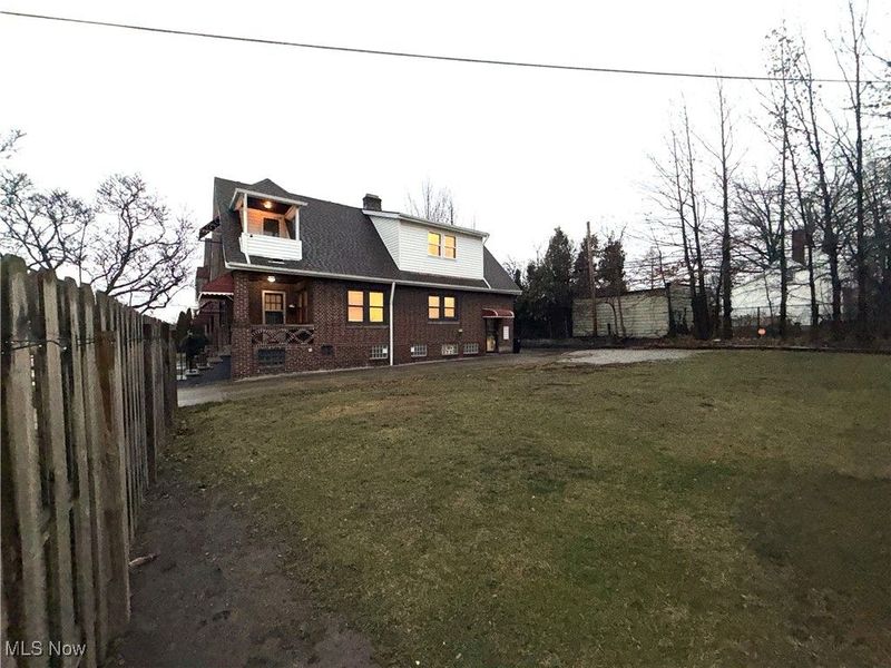 895 Rondel Road, Cleveland, OH 44110 Photo 33