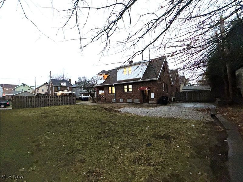 895 Rondel Road, Cleveland, OH 44110 Photo 36