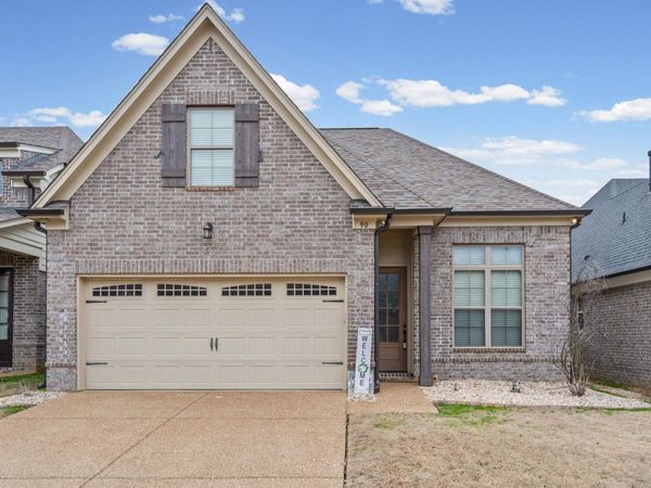 90 CHICKASAW TRACE DR, Oakland, TN 38060