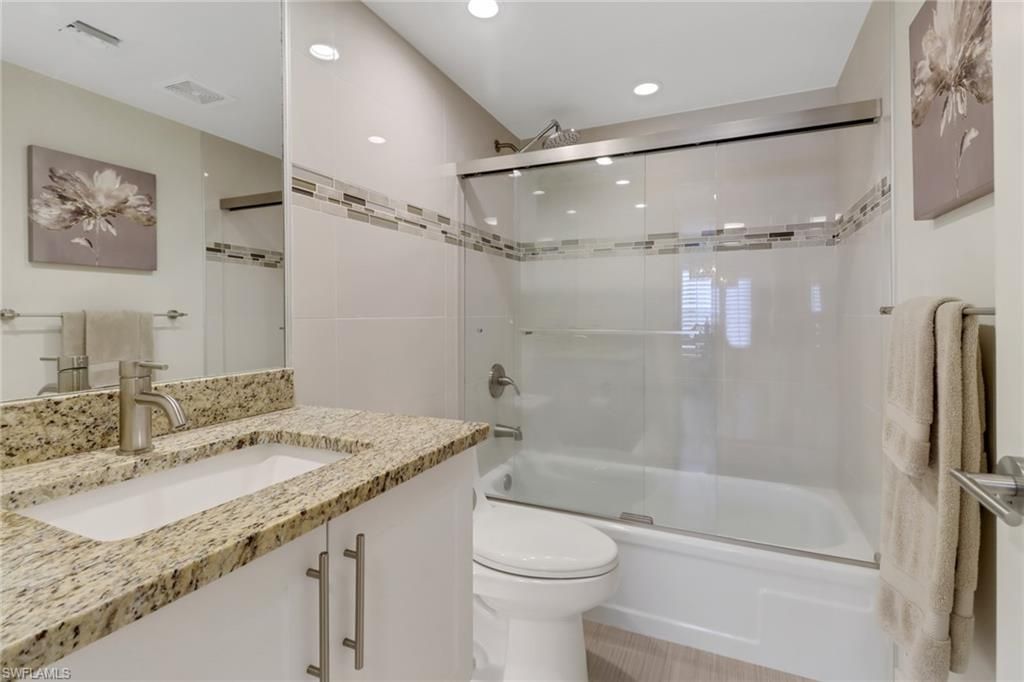 3055 Riviera Dr, Unit 201, Naples, FL 34103 Photo