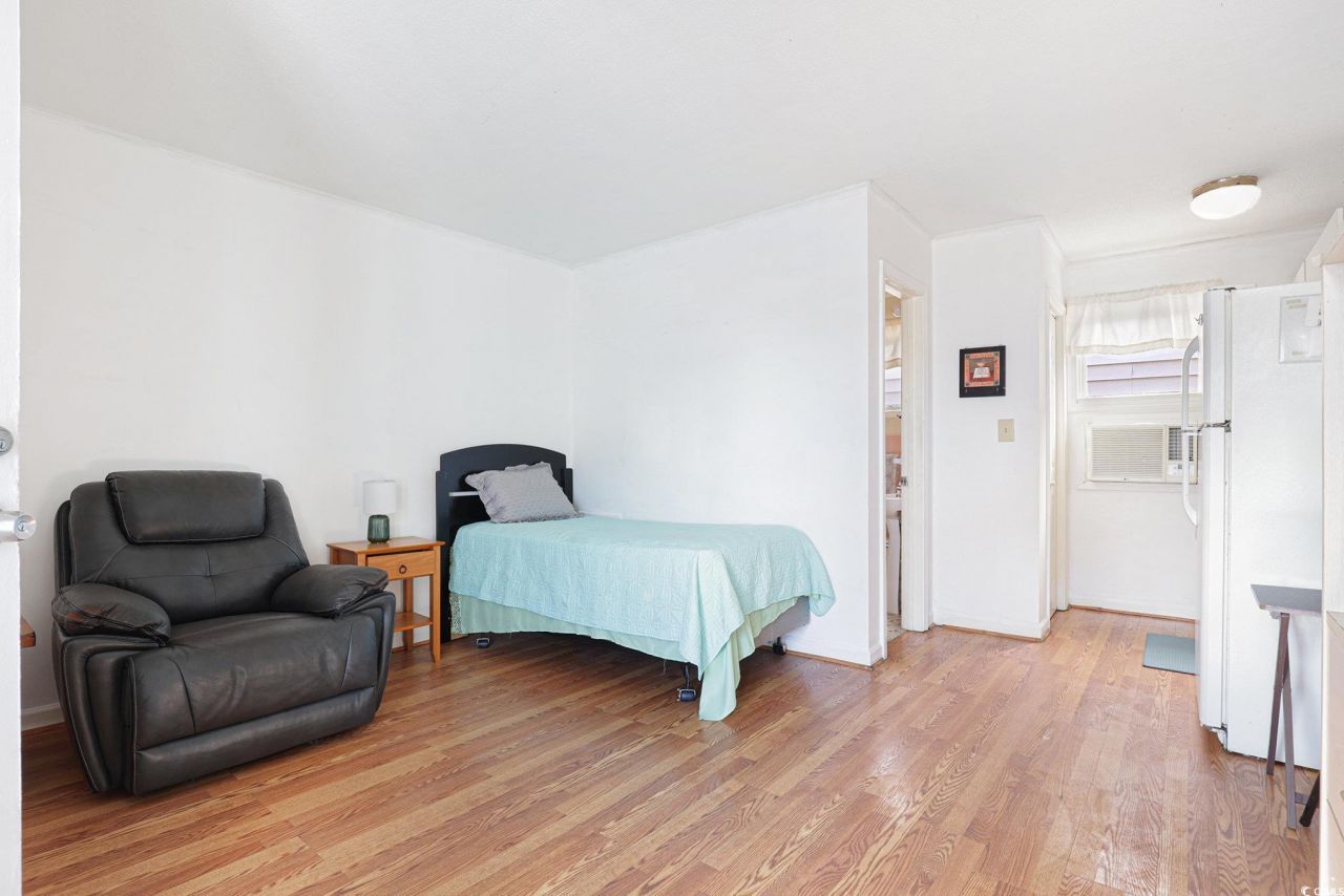 307 Flagg St. Photo 10