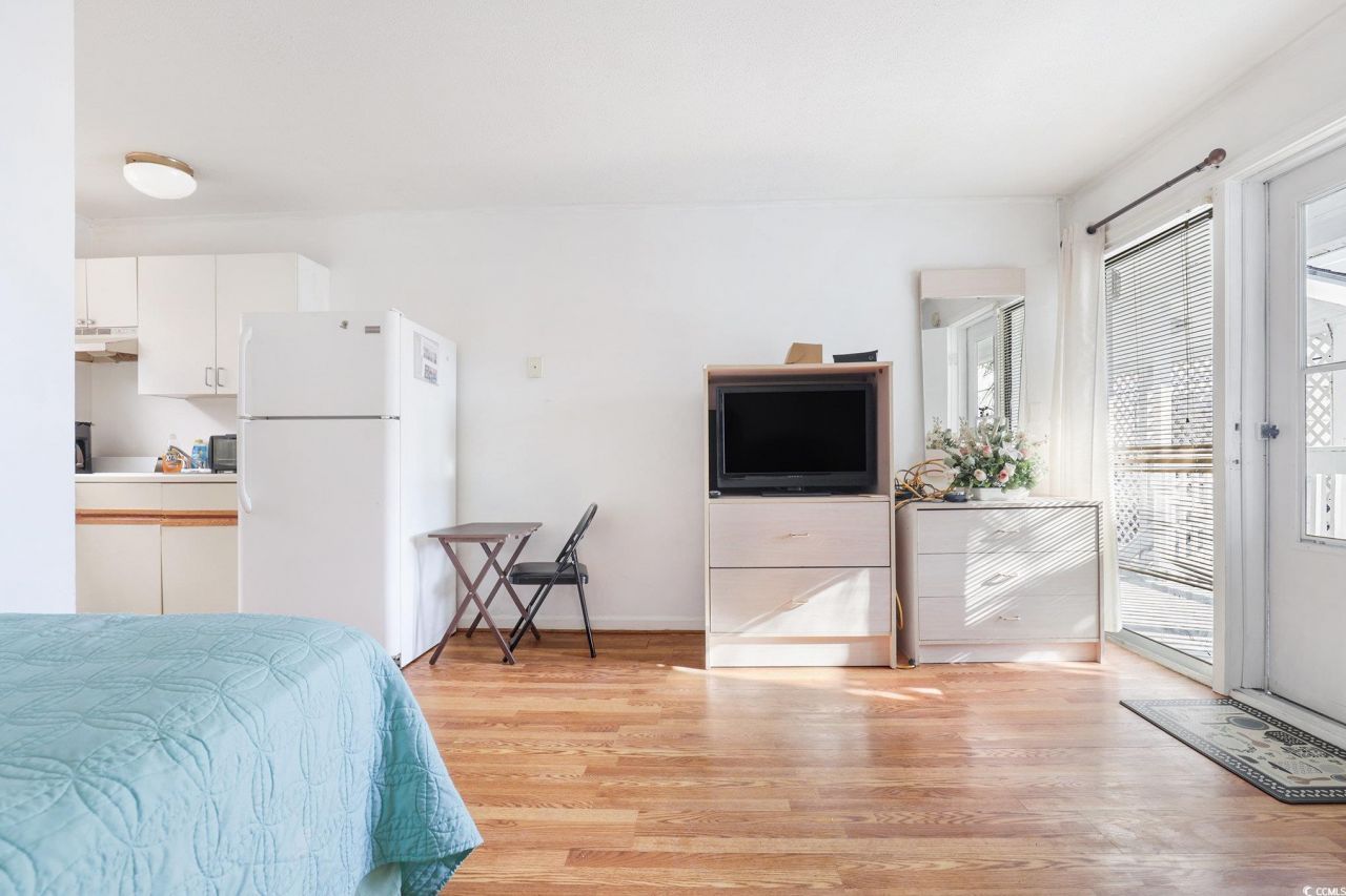 307 Flagg St. Photo 12