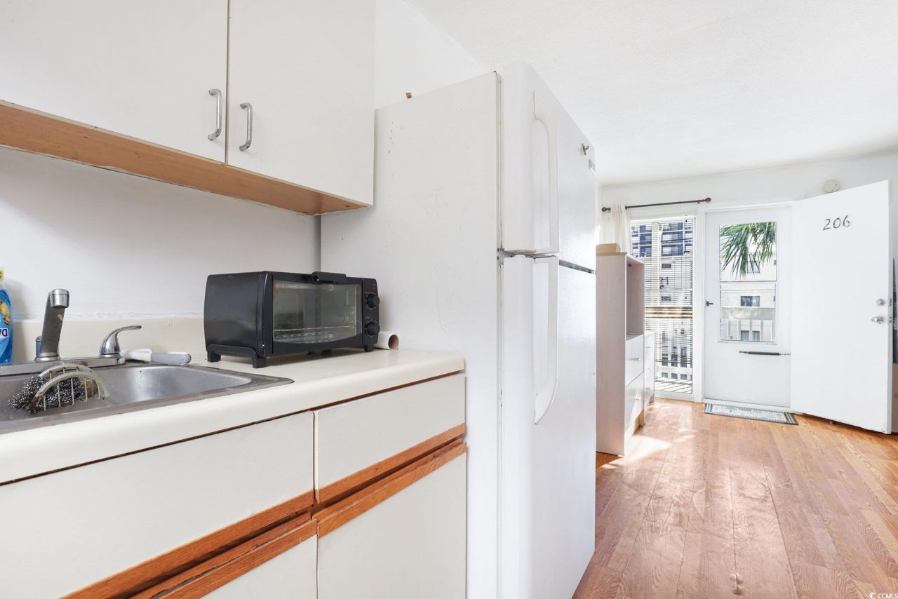 307 Flagg St. Photo 14