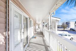 307 Flagg St. photo 4