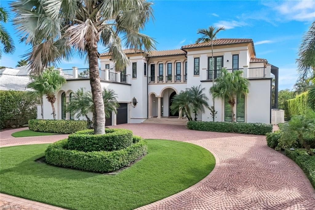 1450 Gulfstar Dr S, Naples, FL 34112 Photo
