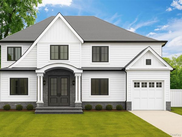 15 Linda Road, Port Washington, NY 11050