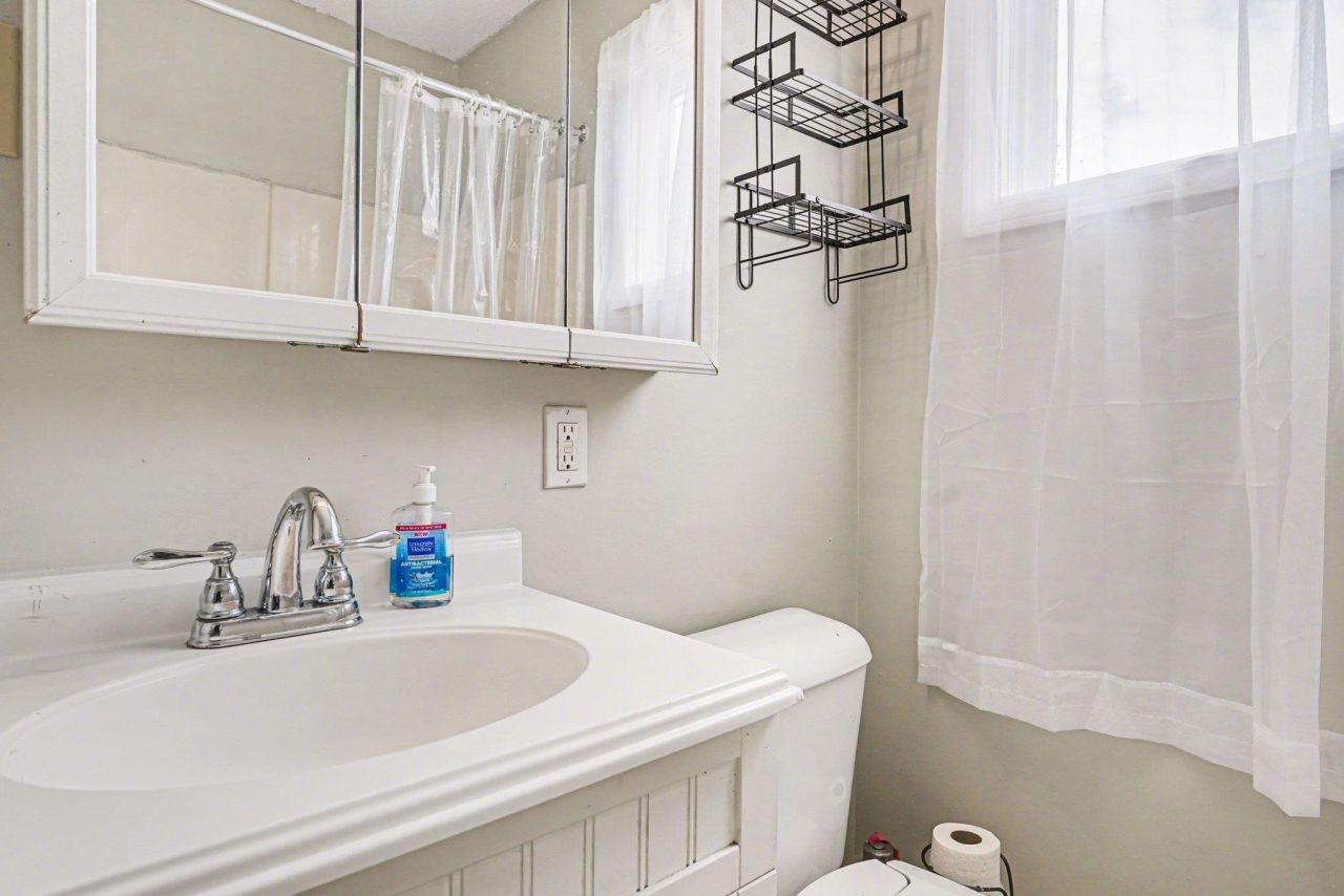 307 Flagg St. Photo 13