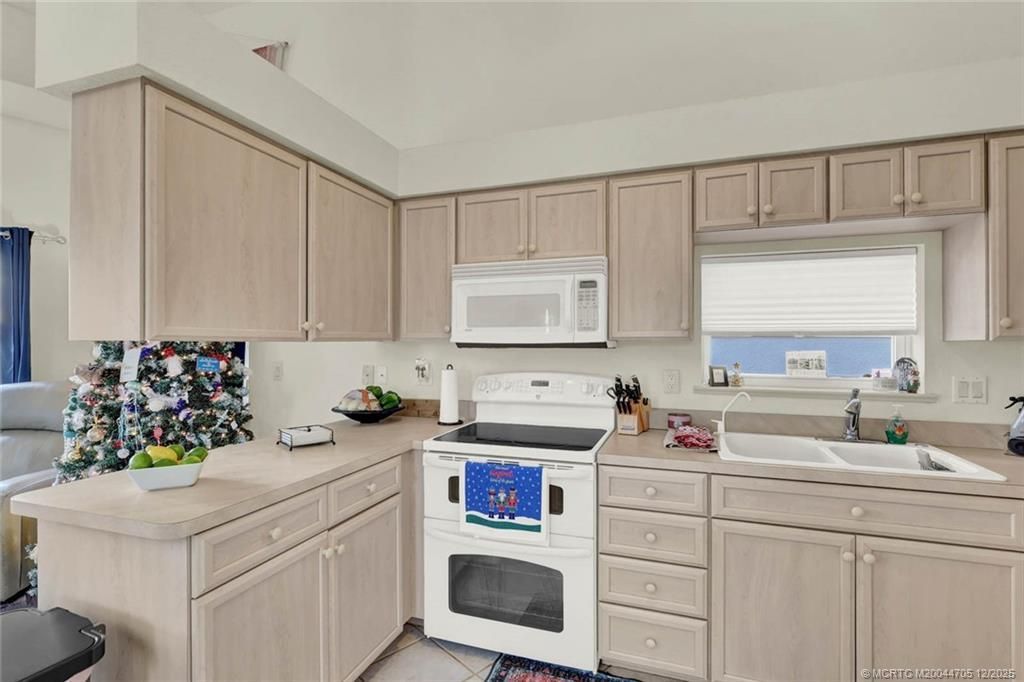 257 Nettles Boulevard, Jensen Beach, FL 34957 Photo
