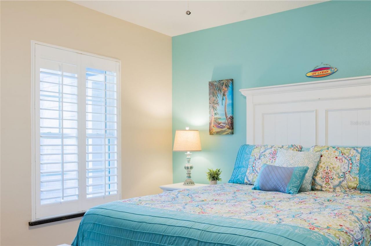 213 75th Street, Holmes Beach, FL 34217 Photo