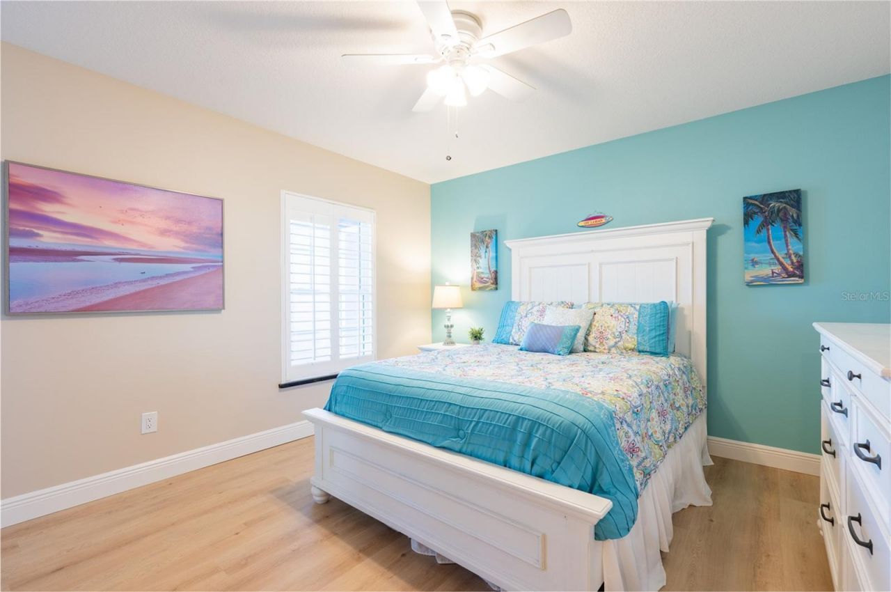 213 75th Street, Holmes Beach, FL 34217 Photo