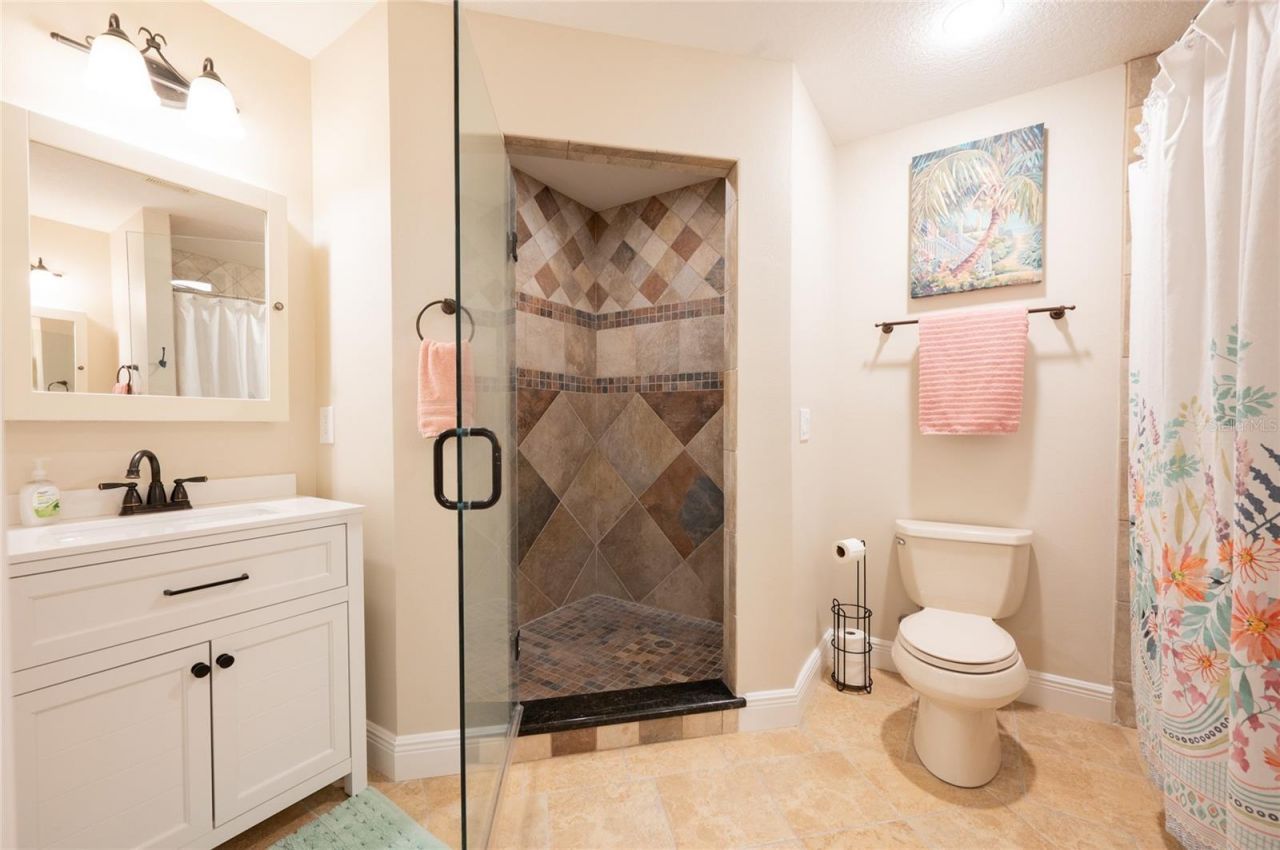 213 75th Street, Holmes Beach, FL 34217 Photo