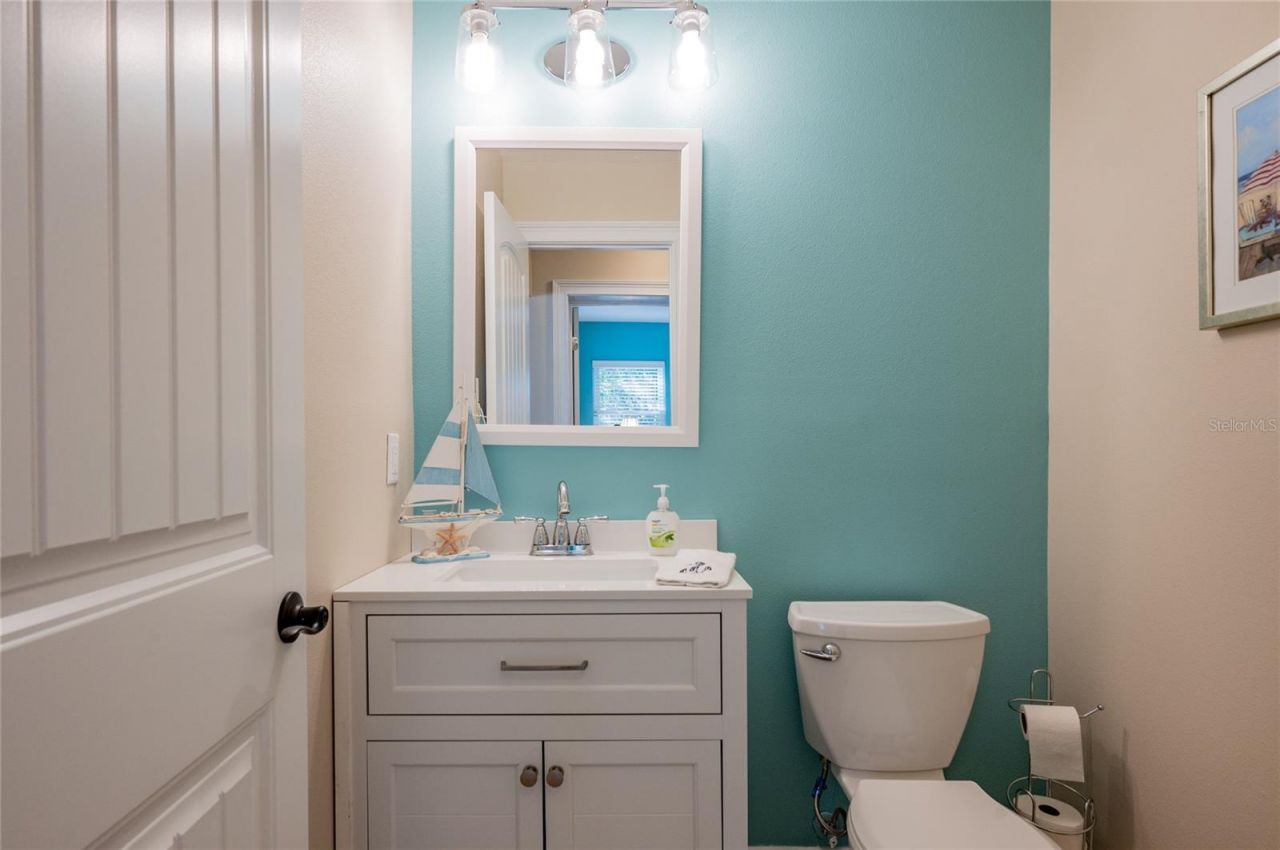 213 75th Street, Holmes Beach, FL 34217 Photo