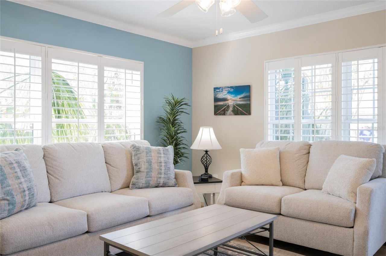 213 75th Street, Holmes Beach, FL 34217 Photo