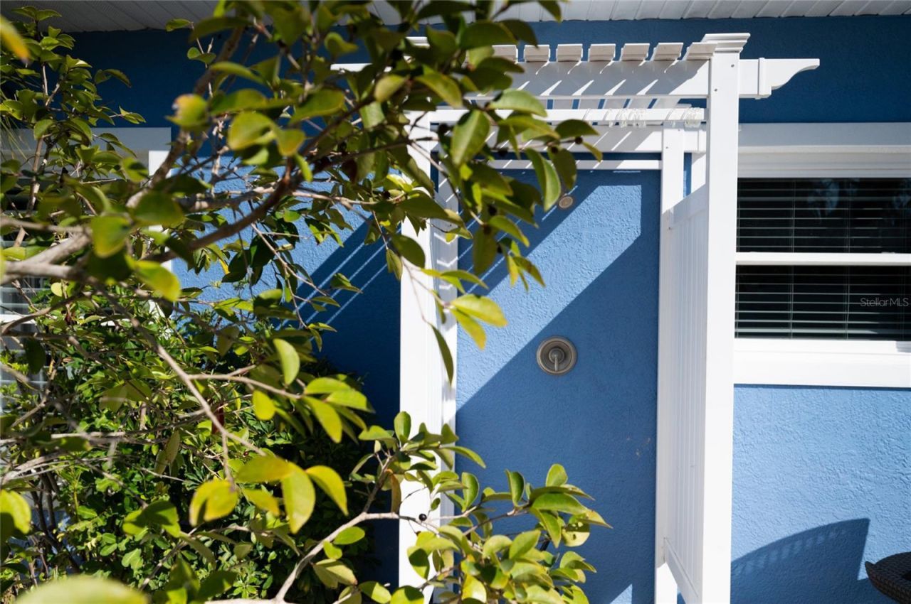 213 75th Street, Holmes Beach, FL 34217 Photo