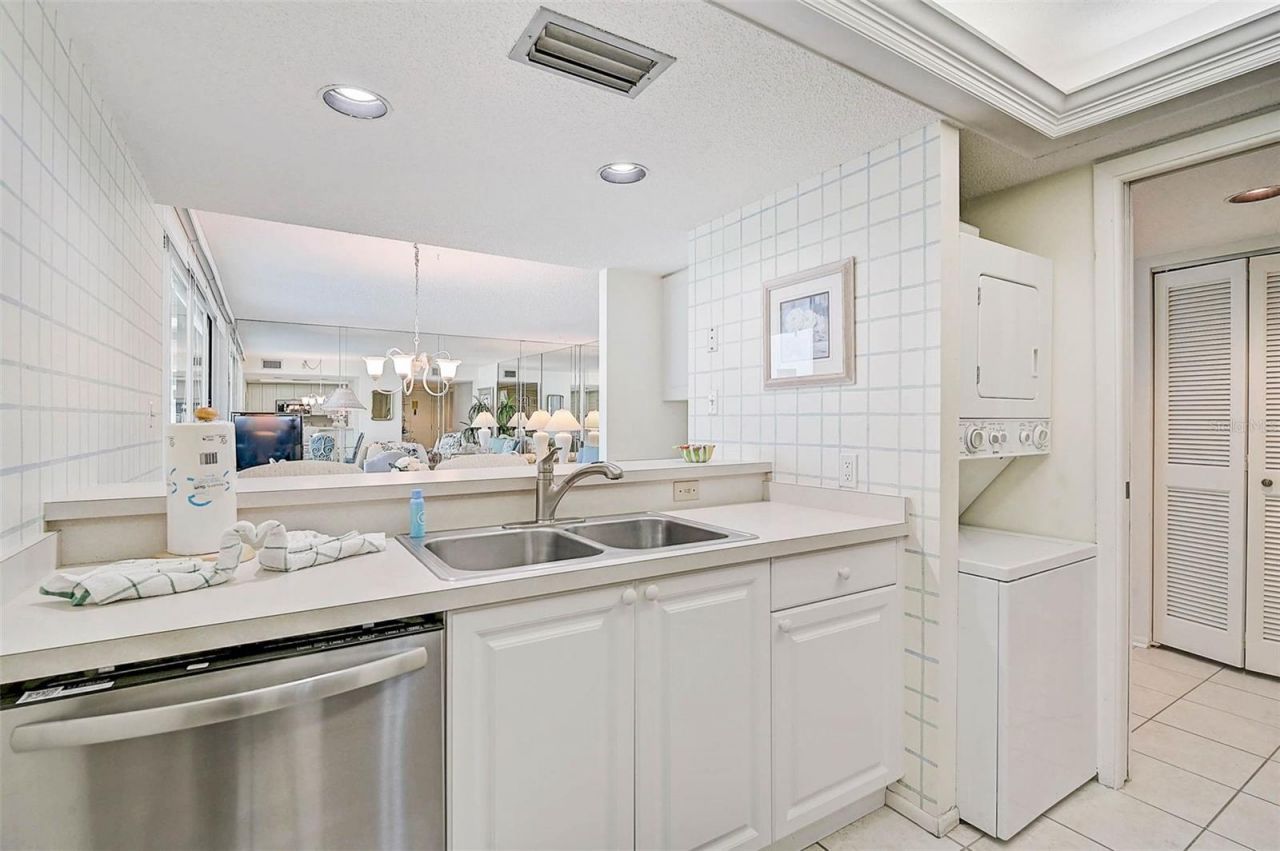 6518 Midnight Pass Road, Unit 310, Sarasota, FL 34242 Photo