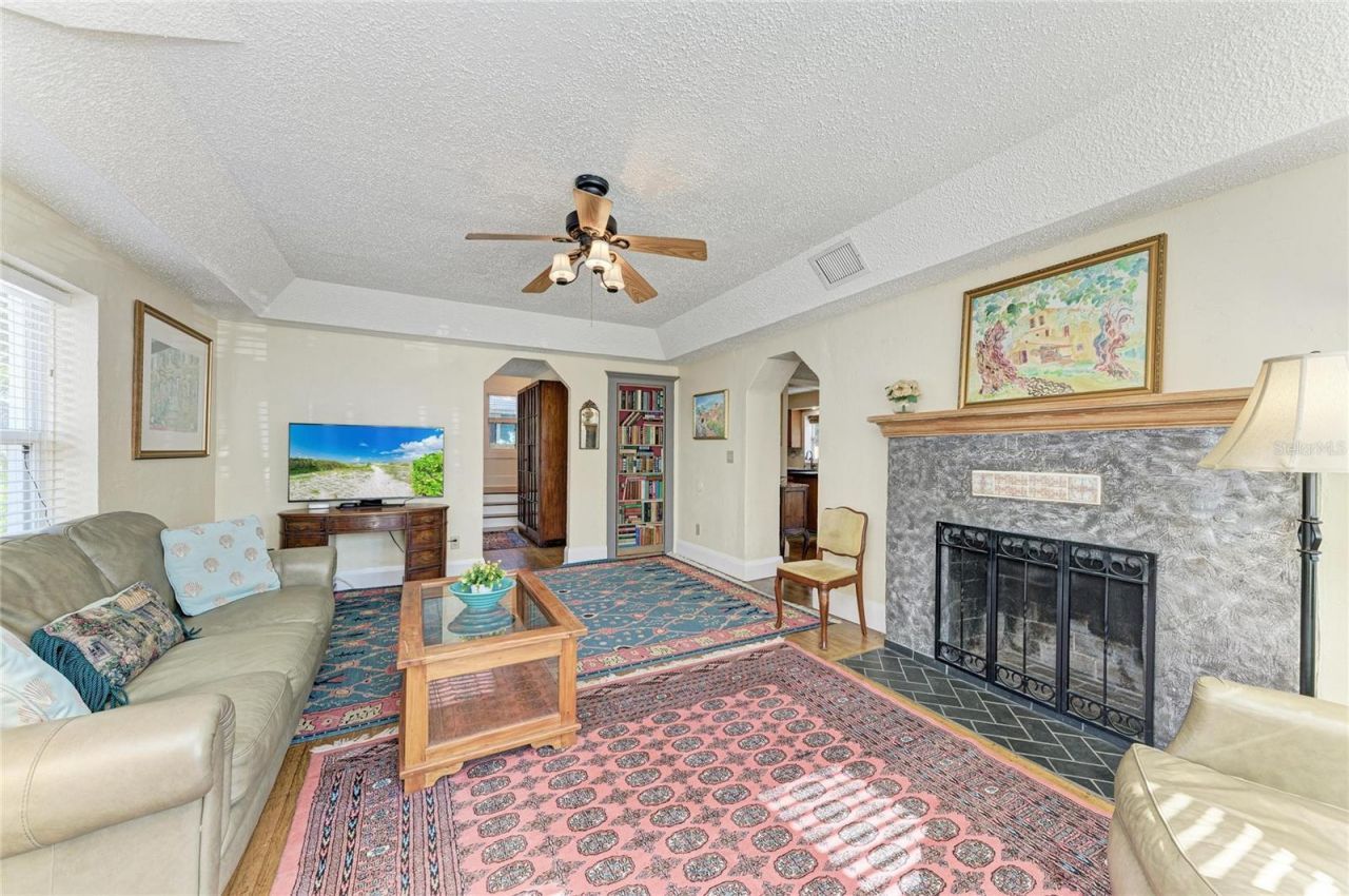 401 27th Street W, Bradenton, FL 34205 Photo