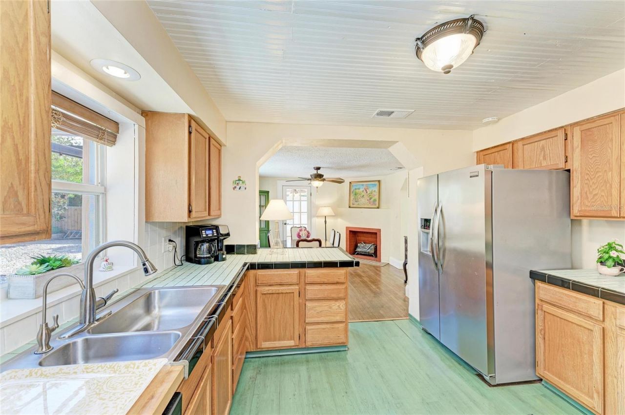 401 27th Street W, Bradenton, FL 34205 Photo