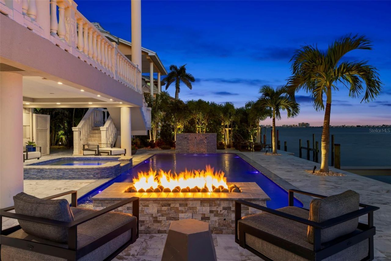 5907 Bayview Circle S, Gulfport, FL 33707 Photo