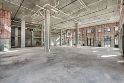 838 Morrison Drive photo 4