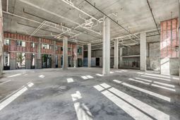 838 Morrison Drive photo 4