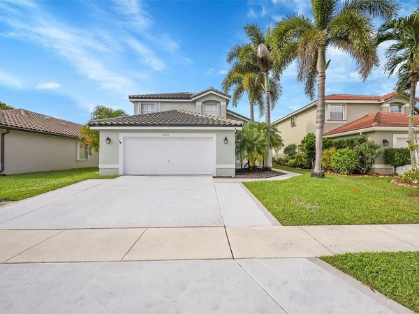 8236 White Rock Circle, Boynton Beach, FL 33436