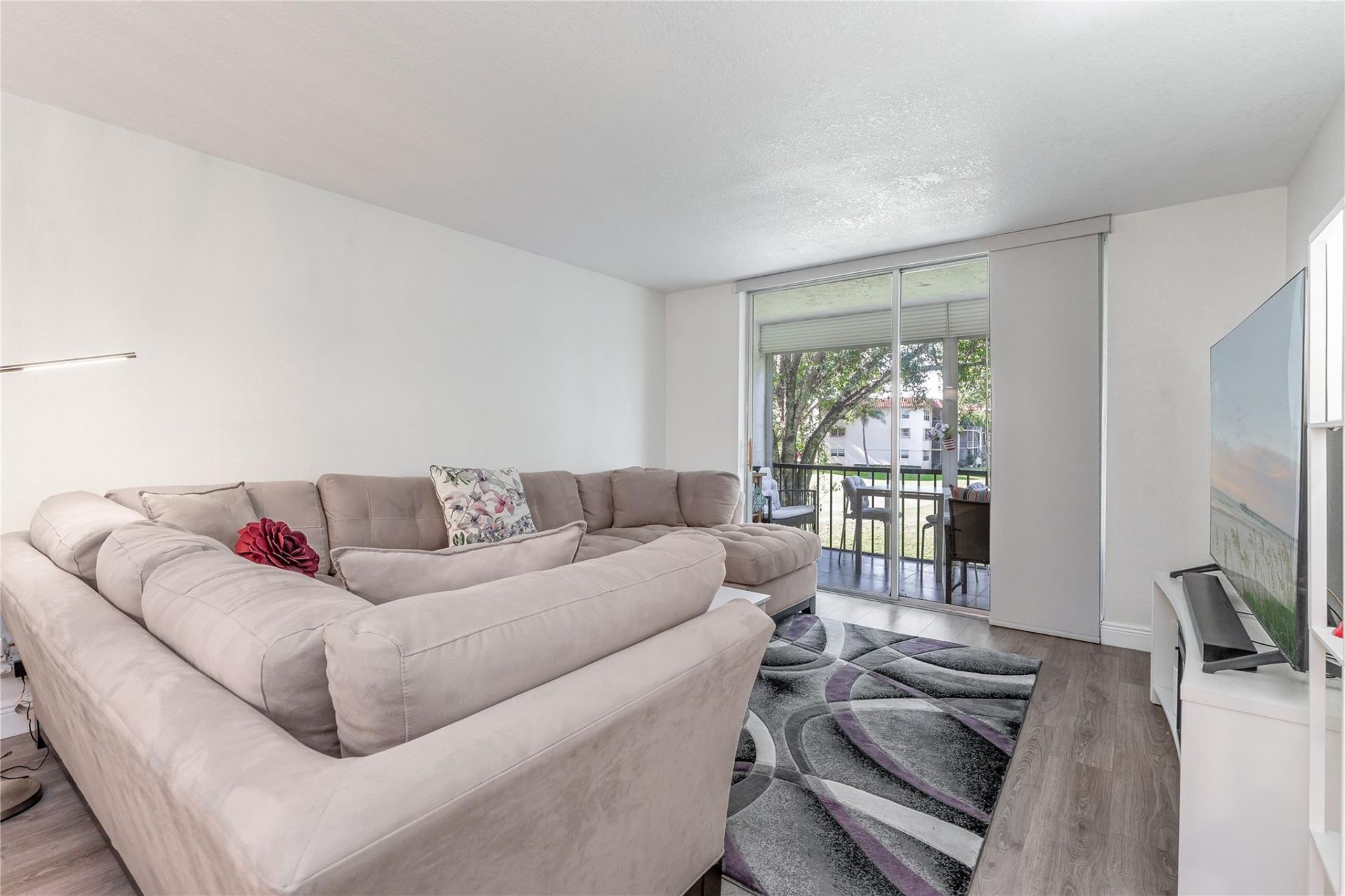 8901 S Hollybrook Boulevard, Unit 201, Pembroke Pines, FL 33025 Photo