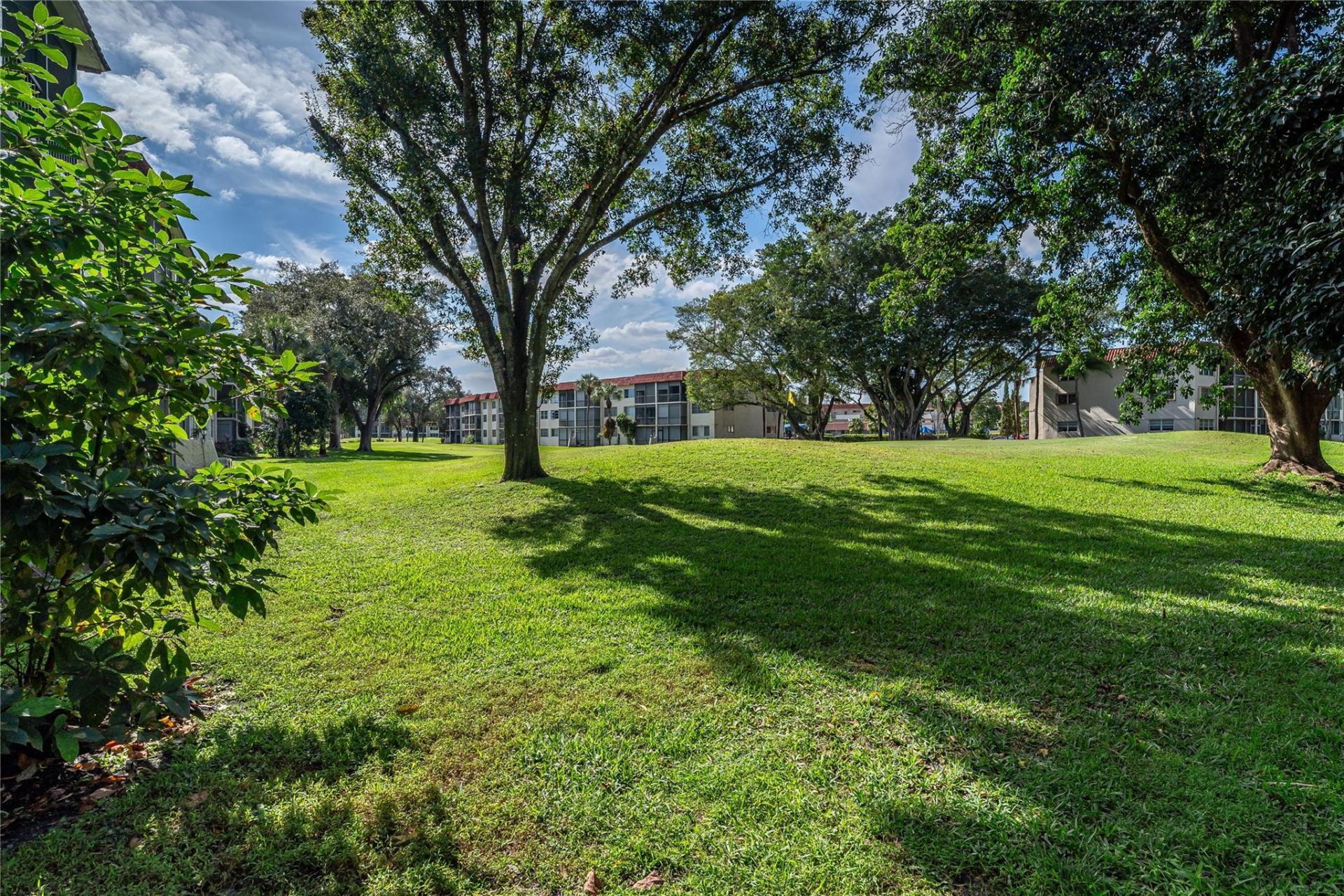 8901 S Hollybrook Boulevard, Unit 201, Pembroke Pines, FL 33025 Photo